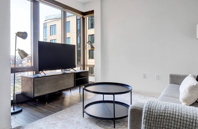 Luxury South End 1BR w. W/D and Gym, by Blueground