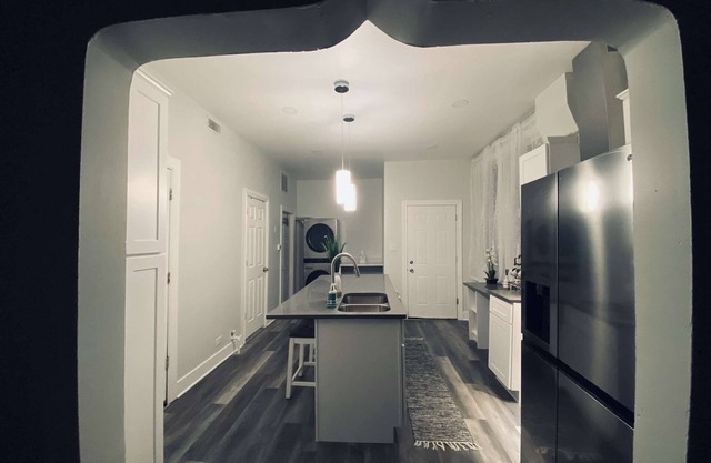 Luxury Villa 10 minutes to Downtown