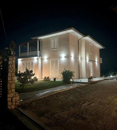 Luxury Villa Cenaia