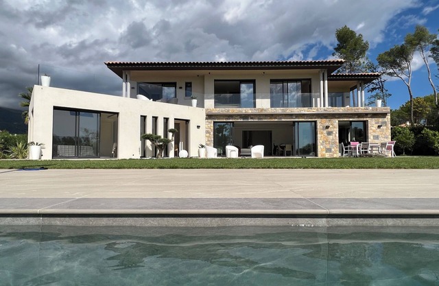 Luxury villa Côte d'Azur