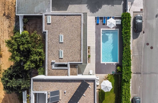 Luxury Villa- Pool, garden, 3BR, total privacy