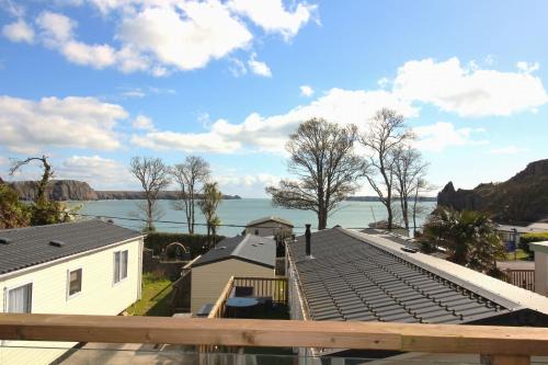 Lydstep Beach Village - 38 Gardens