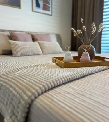 M&M2 apartment near center with free parking - AC