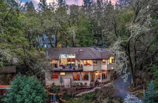 Magical Forest Retreat - Hot Tub, Dog-Friendly, Putting Green