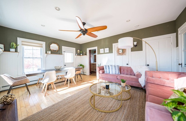 Magnificent 5BR/2BA Near Casinos