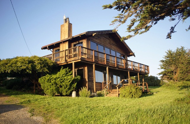 Magnificent Pacific Ocean View! Large private beach house.