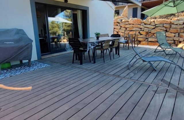Maison avec vue sur forêt