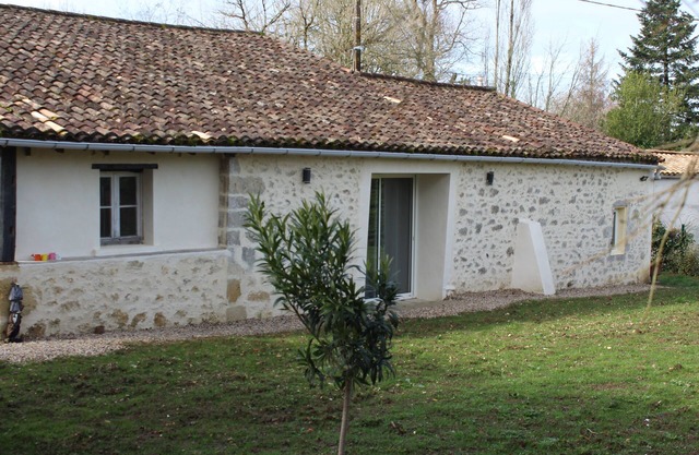 Maison de Campagne Rénovée de 140m², Pouvant Accueillir 6 Personnes