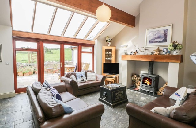 MANAROS COTTAGE, pet friendly, country holiday cottage in Aberdaron