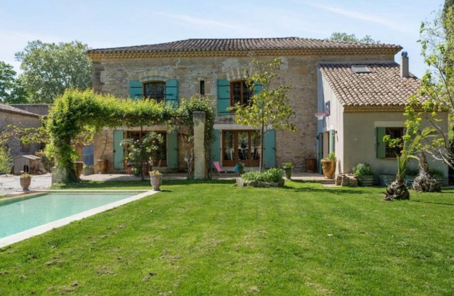Mas CLOS DE TEILLAN with private swimming pool