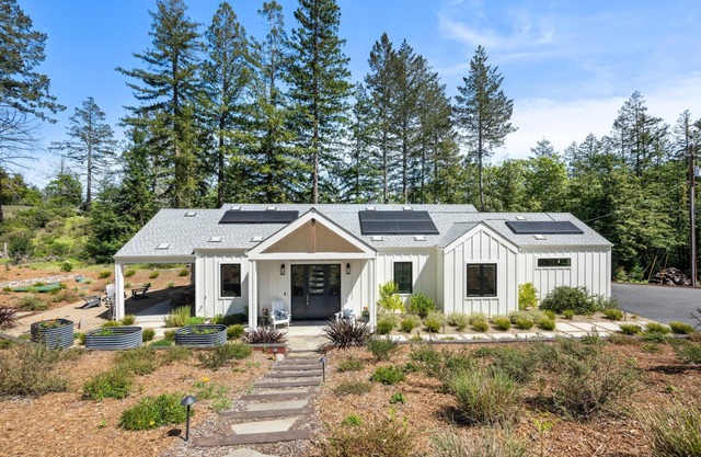 Meadowhouse | Modern Farmhouse in Sonoma Wine Country