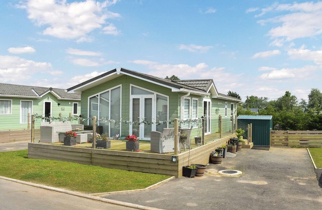 Meadows Lodge - UK46825