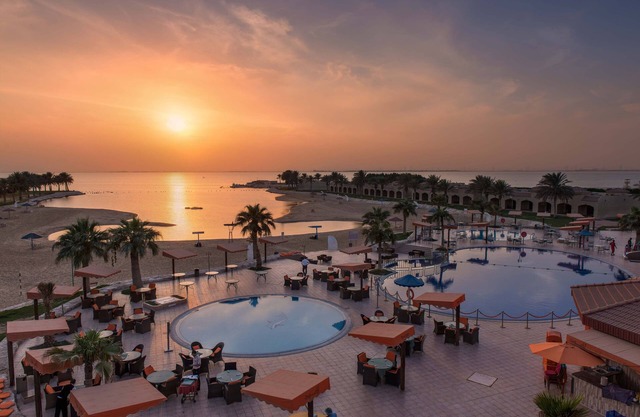 Mena Holiday Beach Resort Half Moon Bay