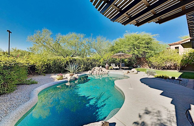 Mesa Villa: Heated Pool, Fire Pit & Golfing!
