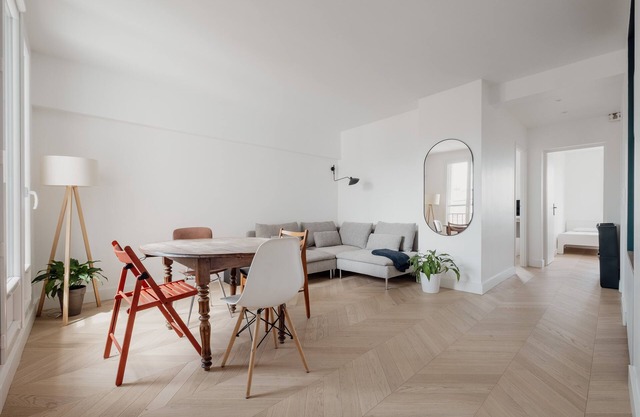 Meticulously Minimalist, by Veeve