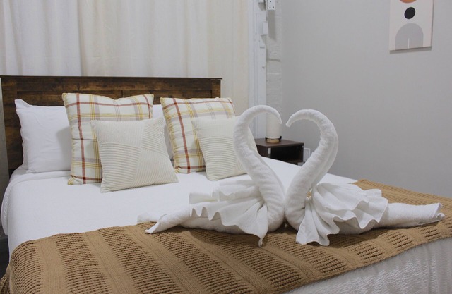 Mid-century Cozy Retreat W/D