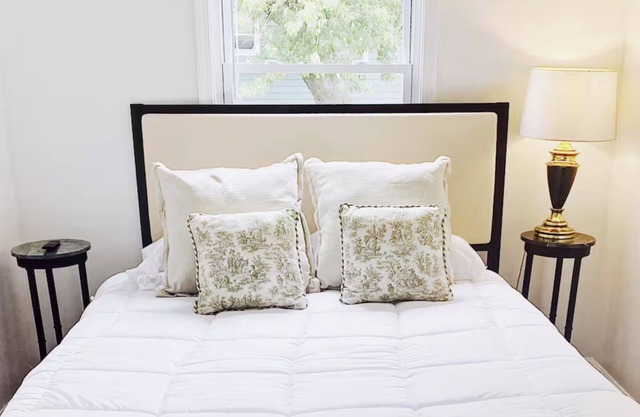 Mint Julep - Studio Apartment in Downtown Lexington