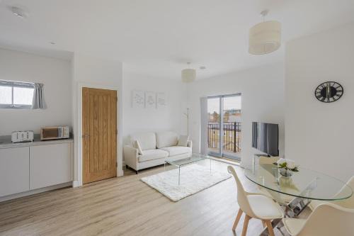 Modern apartment in Chelmsford city Long Stays Welcome