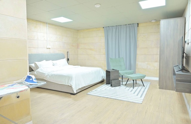 Modern Apartments w Central Location - Ather