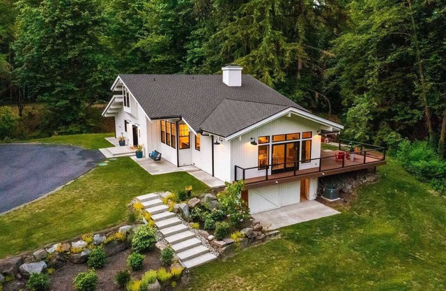 Modern Elegance in Nature on 224th Ave