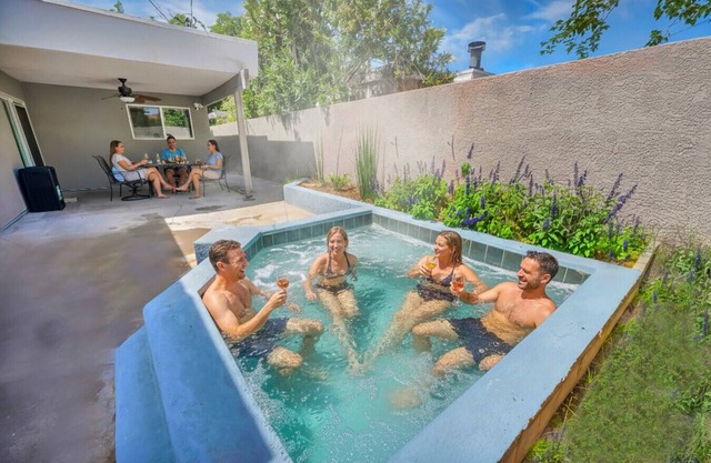 Modern Gem near Down Town