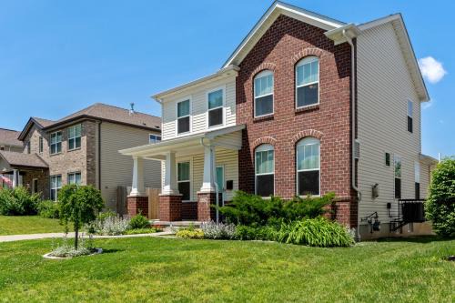 Modern Home w/Garage Near SLU | JZ Vacation Rentals