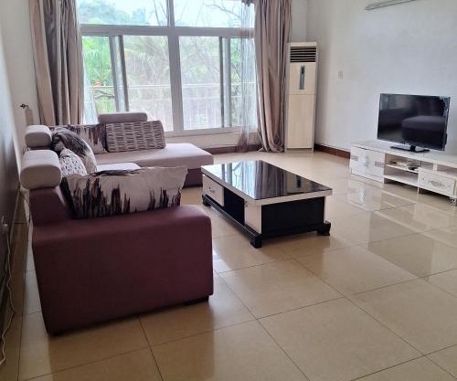 Modest R&R H Appartment