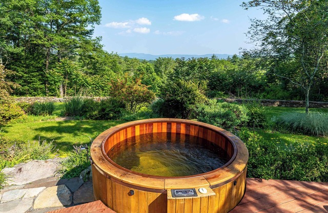 Mohonk View: Hot Tub + Beautiful Mountain Views!