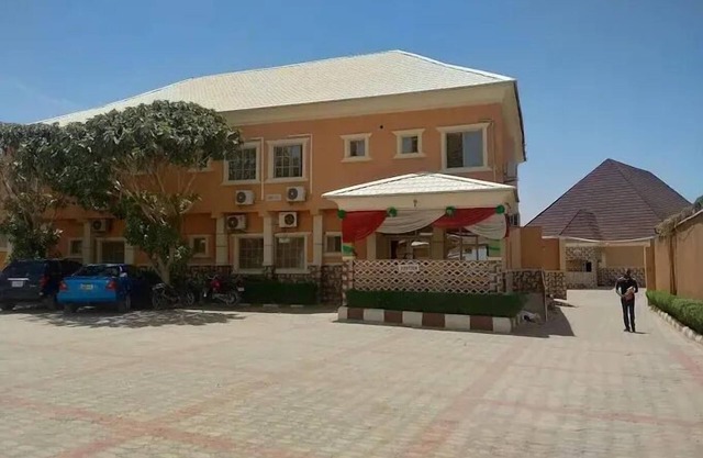 Monabliss Hotel and Suites