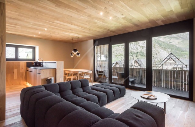 Montardo by SeaMount Rentals