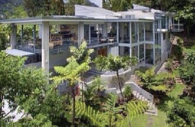 Most Contemporary Estate in the heart of Honolulu Luxury Living