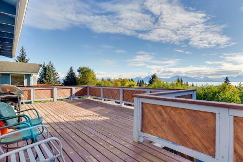 Mountain Views for Miles! Apt Near Homer Spit