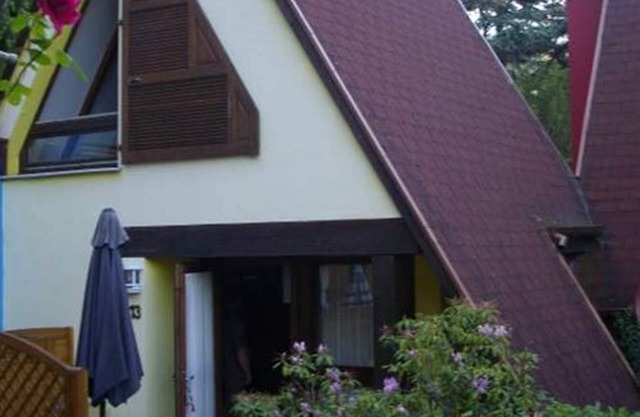 Muscat Cottage with terrace and parking