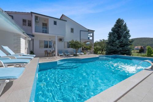 MY DALMATIA - Sport and Spa villa Neoric with private heated pool and tennis court