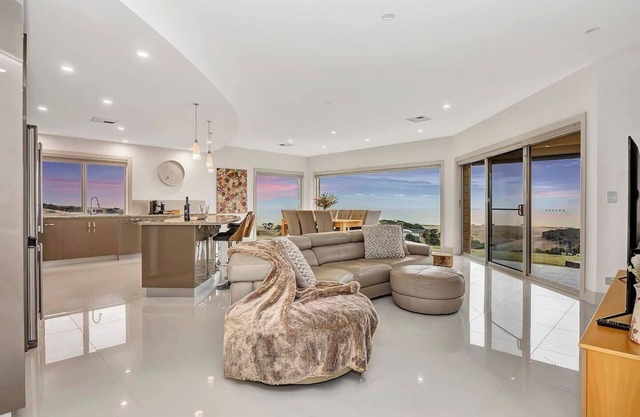 Myponga Beach Luxe Stunning Seaside Sunsets