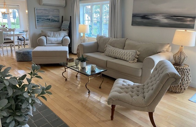 nChic Marsh-View Two Bedroom Three Bathroom six-minute walk to beach!