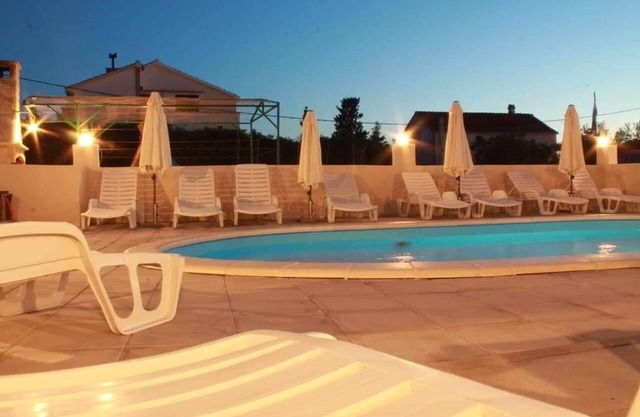 Nenad - With Pool - A1