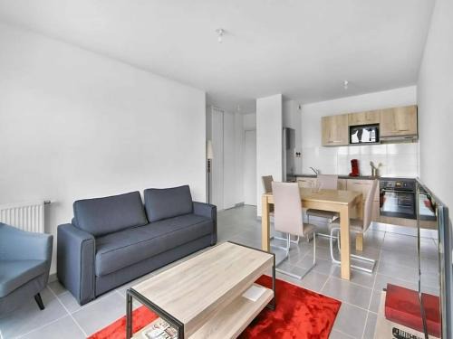 New 3-room apartment in secure residence