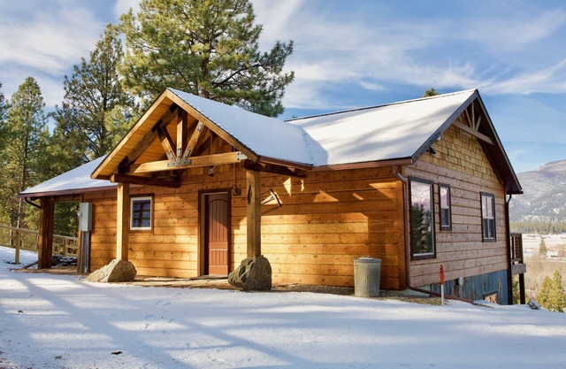 New! Bitterroot Bunkhouse -Bring your horse!