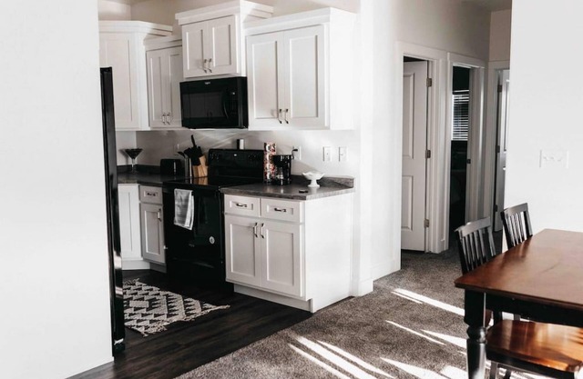 NEW Condo Cache Valley 3BR 2BA - Sleeps 7