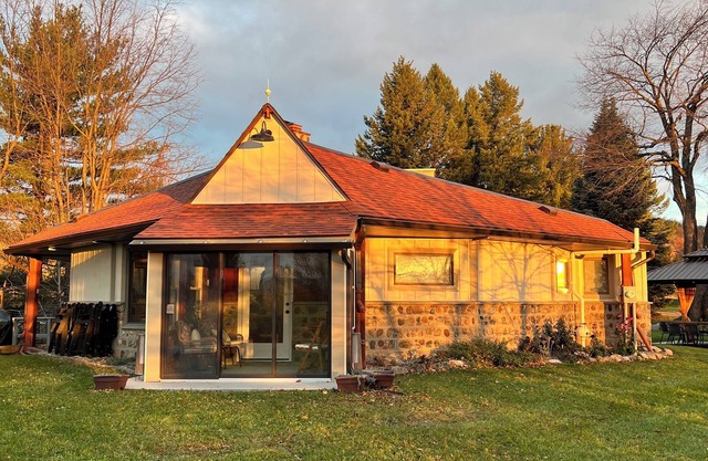 NEW! Finger Lakes Mtn Retreat~Game Room~4BR/4BA~Family & Pet Friendly