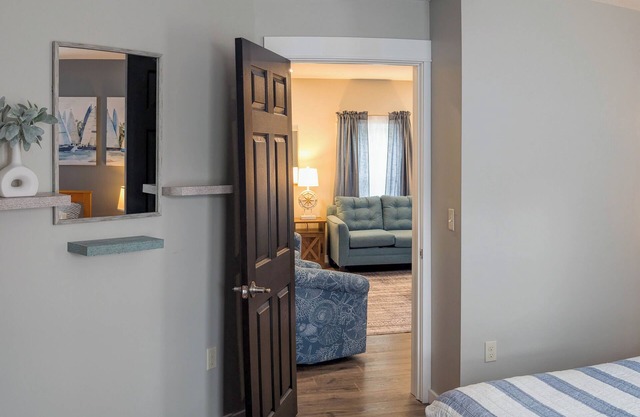 Newly Renovated Acadia Apartment Maple Street