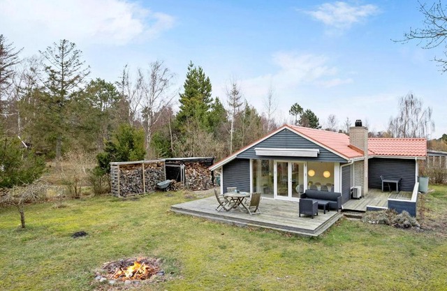 Nice Home In Sjællands Odde With Wifi