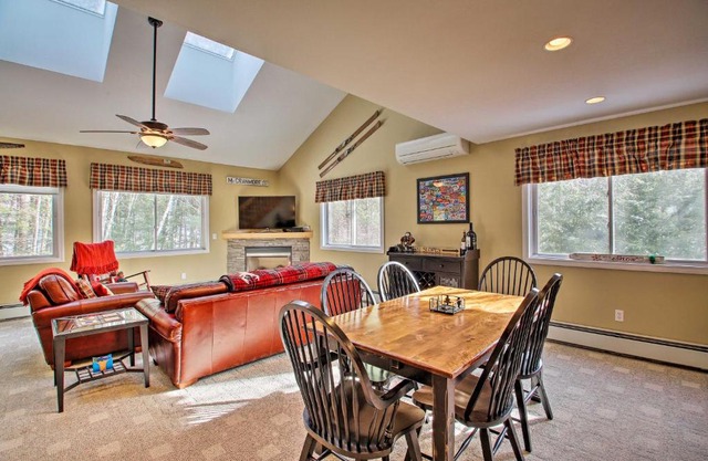 North Conway Retreat - 1 Mi to Cranmore Mountain!