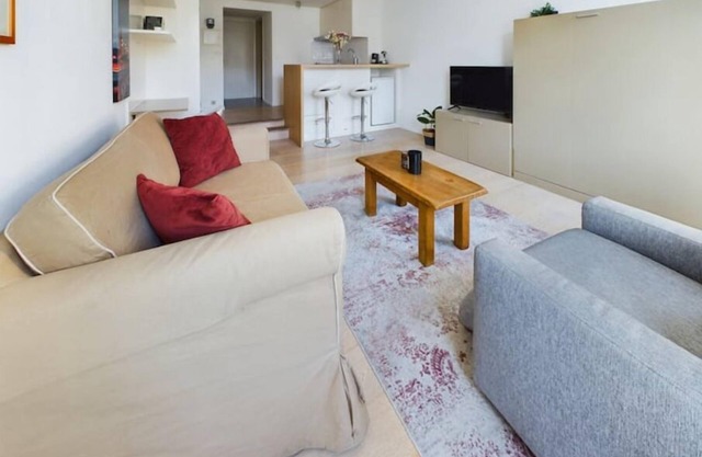 Nouveau Studio - Central, Calme et Bien Placé