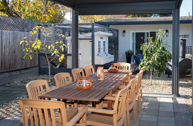 Novato Farmhouse Inn