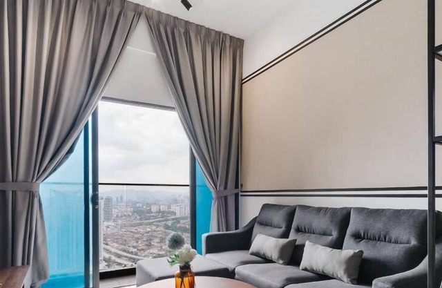 [NowHere] 2 BR 2 BA @ 4 Pax Jalan Ampang Reizz Residences
