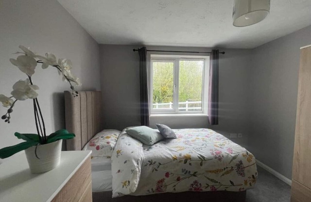 Oberon`s Rest - Spacious 2 Bed Home perfect for Contractors & Families near Shipley, Bradford