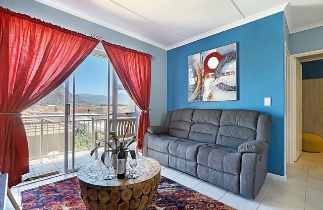 Ocean Breeze 59 - Two Bedroom Apartment, Sleeps 4