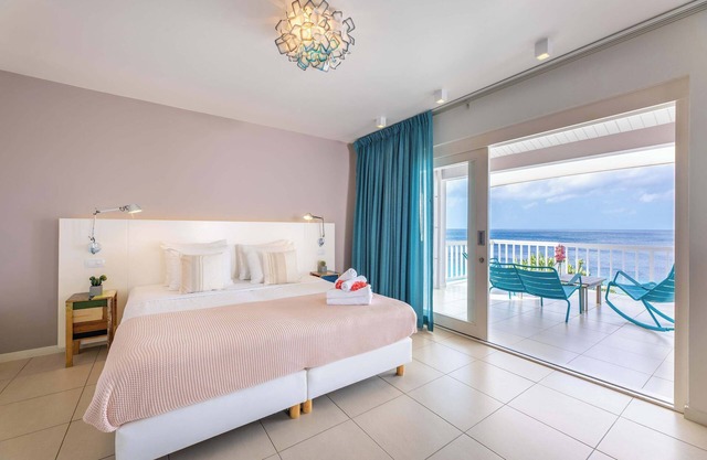 Ocean View Deluxe Suite